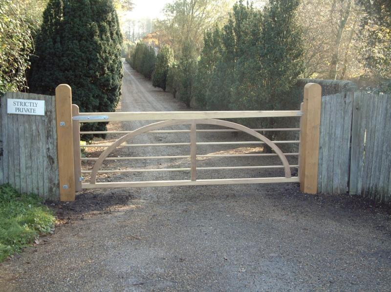 Charleston Hardwood Field Gates 